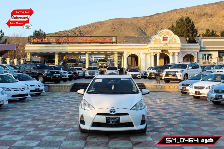 1 Toyota Prius ( C ) 2012