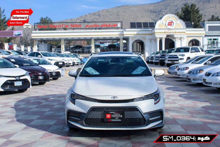 1 Toyota Corolla ( XSE )