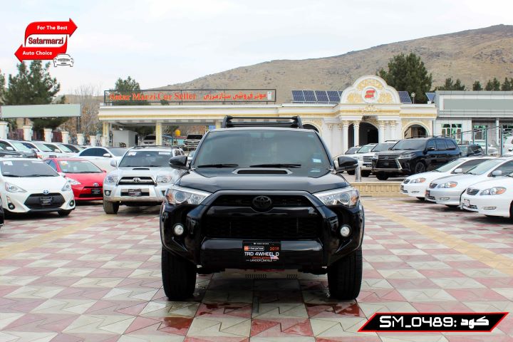 1 Toyota 4Runner ( TRD OFF ROAD ) 2019