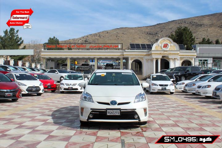 1 Toyota Prius 2015