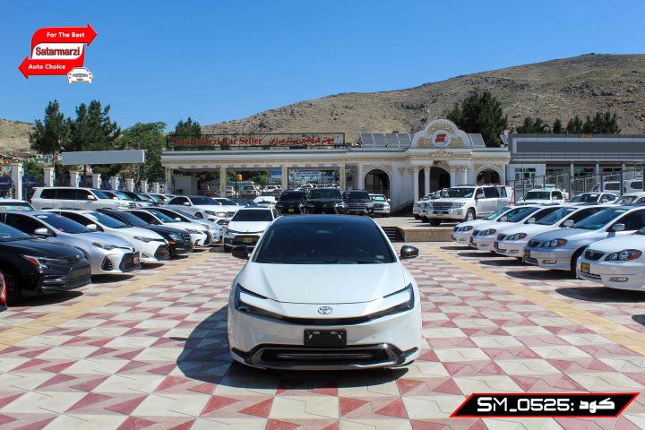 1 Toyota Prius ( Limited AWD ) HEV Hybrid 2025