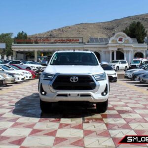 Toyota Hilux ( SR5 ) 2024
