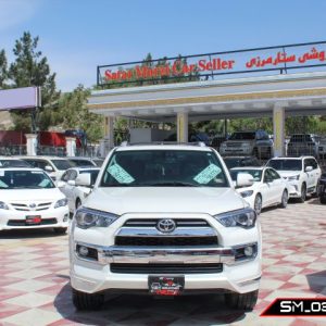 Toyota 4Runner ( SR5 )