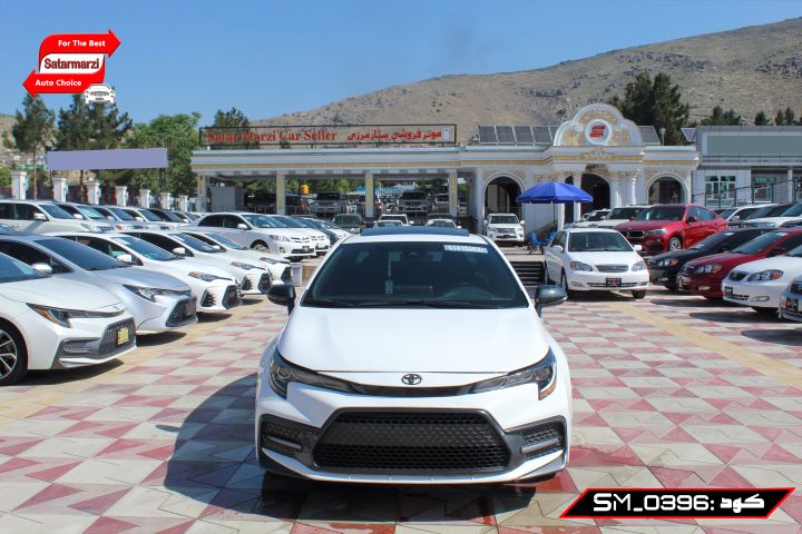 1 Toyota Corolla ( XSE )