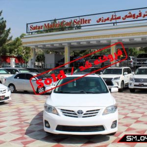 Toyota Corolla ( LE ) 2013