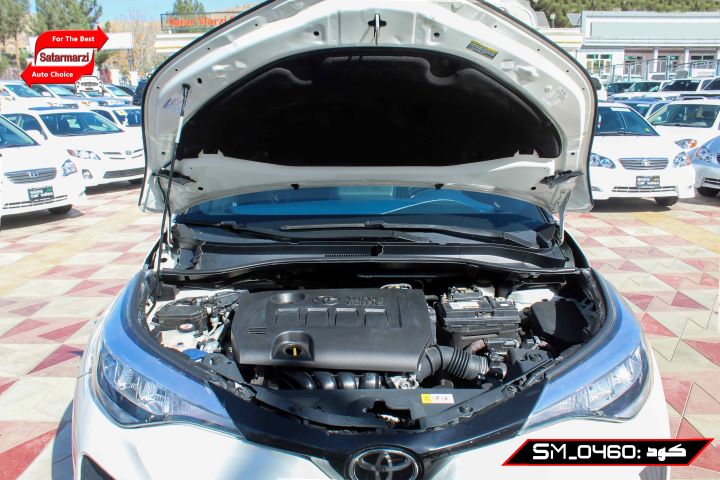 10 Toyota C-HR ( XLE ) 2021
