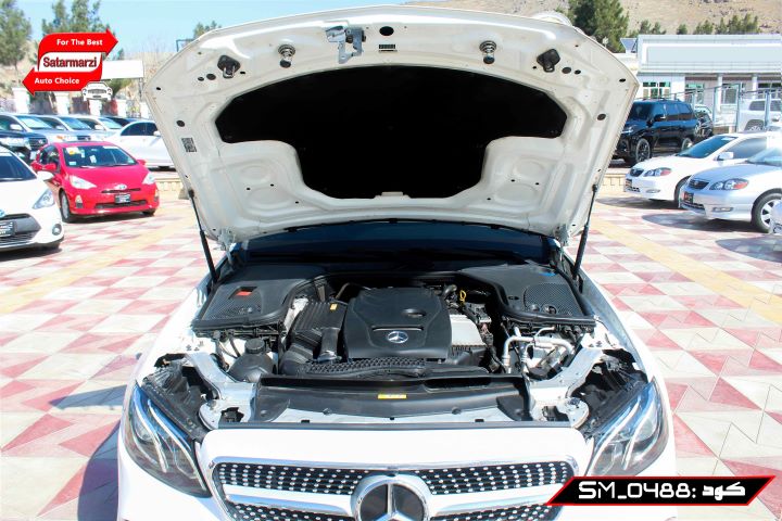 10 Mercedes Benz ( E300 ) 2017