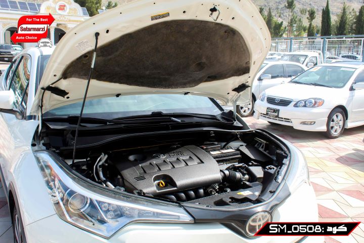 10 Toyota C-HR ( LE ) 2019