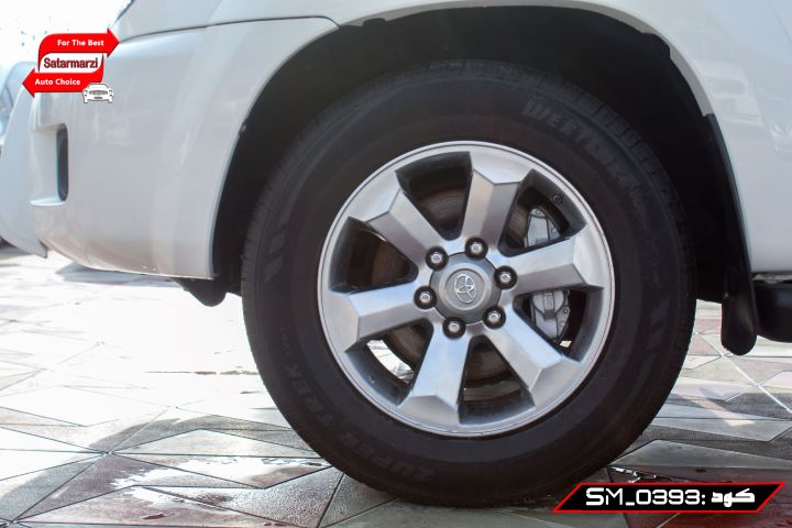 10 Toyota 4Runner ( Limited )