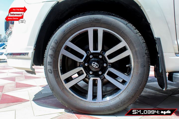 10 Toyota 4Runner ( SR5 )