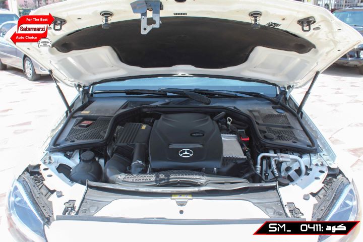 10 Mercedes Benz ( C300 4Matic ) 2015