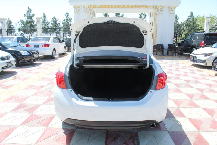 11 Toyota Corolla ( SE )