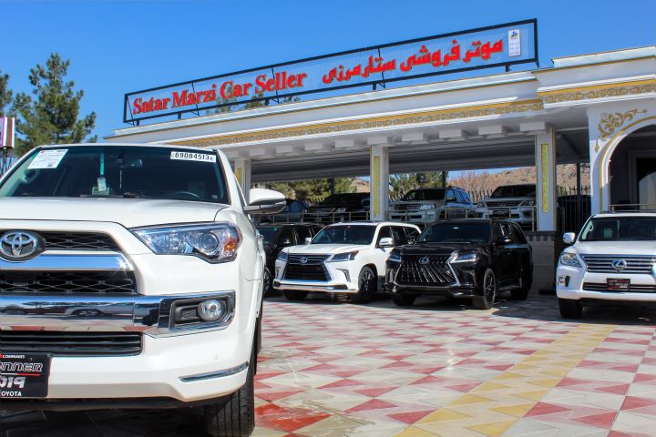 12 Toyota 4Runner ( Limited )