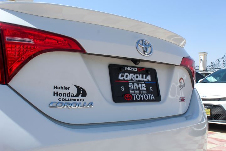 12 Toyota Corolla ( SE )