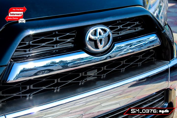 13 Toyota 4Runner ( Limited )