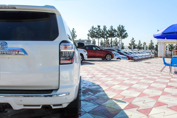 14 Toyota 4Runner ( Limited )