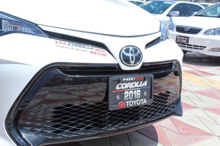 14 Toyota Corolla ( SE )