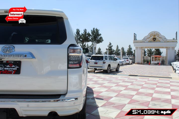 15 Toyota 4Runner ( SR5 )