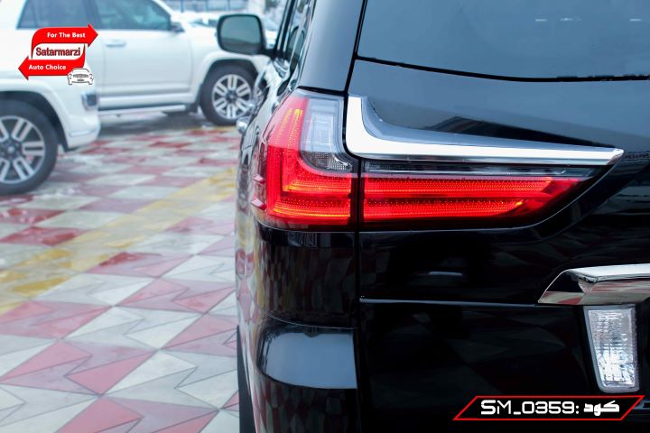 15 Lexus LX570