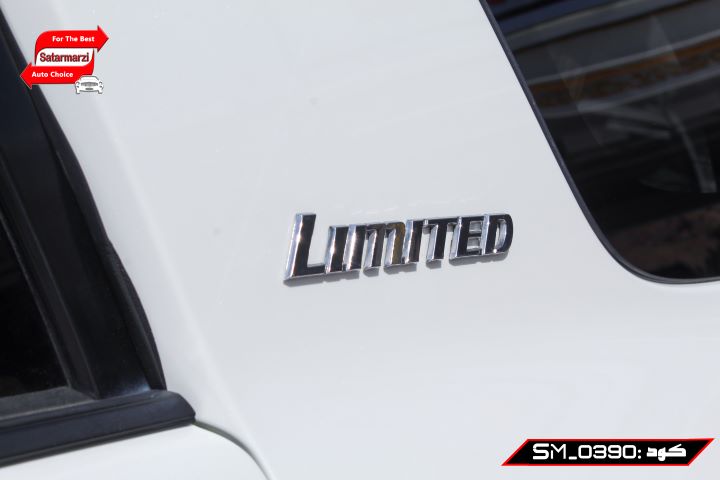 17 Toyota 4Runner ( Limited )