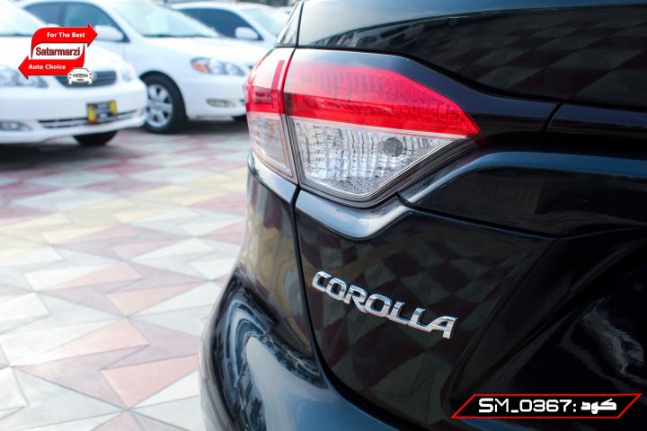 17 Toyota Corolla ( LE )