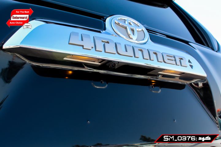 18 Toyota 4Runner ( Limited )