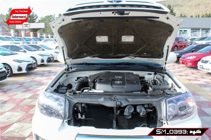 18 Toyota 4Runner ( Limited )