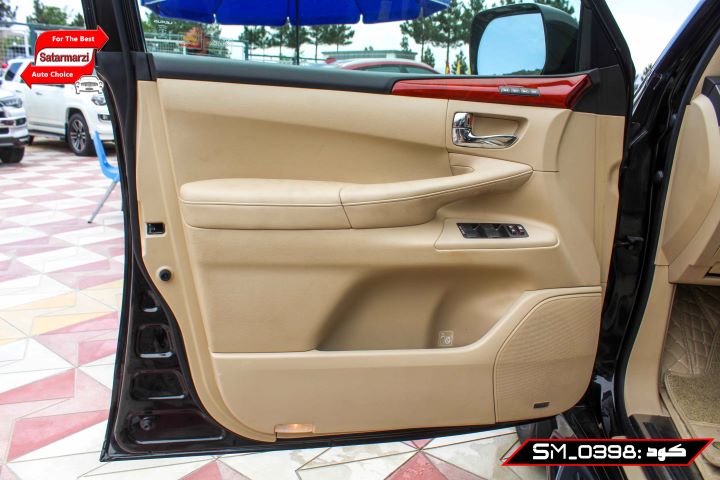 18 Lexus ( LX570 ) 2010