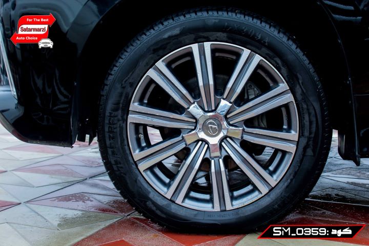 19 Lexus LX570