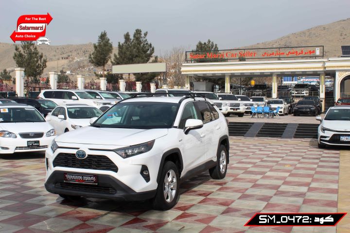 2 Toyota RAV4 ( LE ) Hybrid 2020