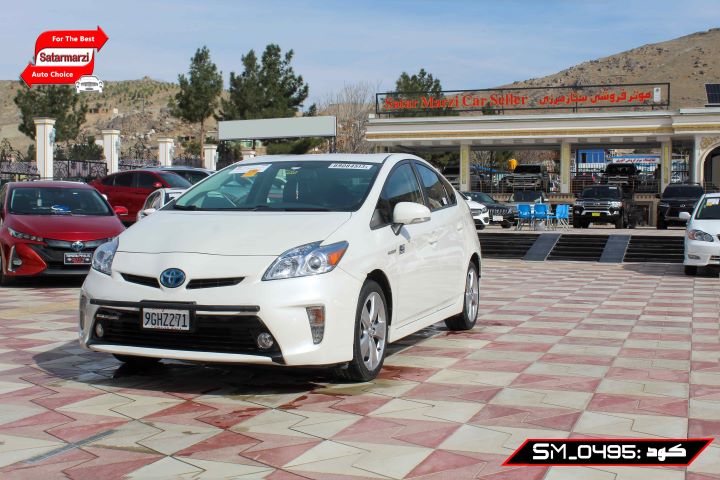2 Toyota Prius 2015