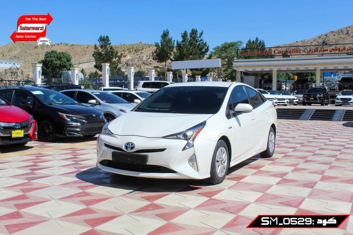 2 Toyota Prius 2017