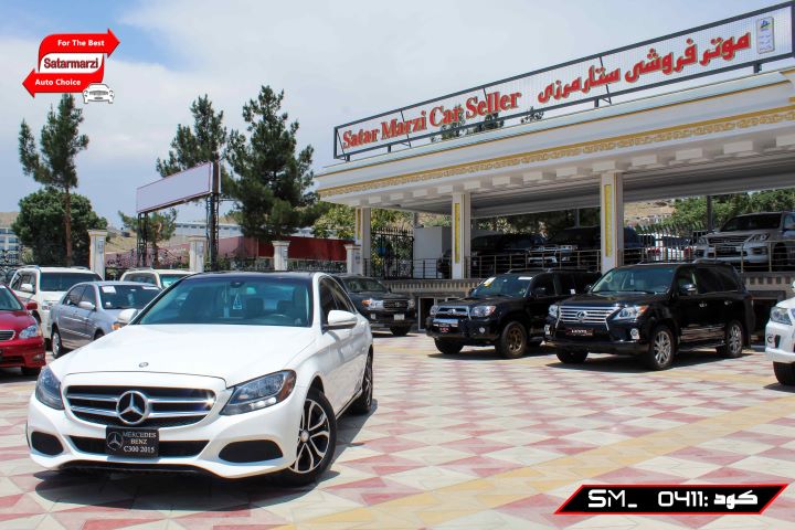 2 Mercedes Benz ( C300 4Matic ) 2015