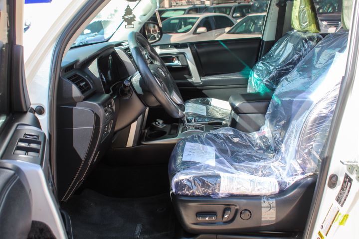 20 Toyota 4Runner ( Limited )