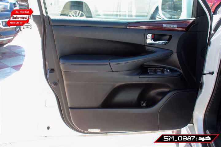 20 Lexus ( LX570 Super Sport )