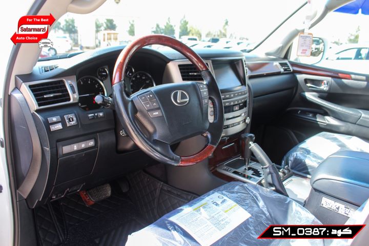 21 Lexus ( LX570 Super Sport )