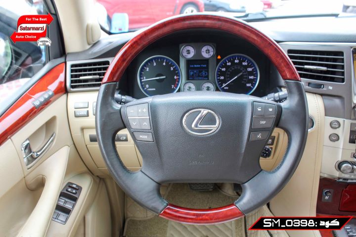 23 Lexus ( LX570 ) 2010