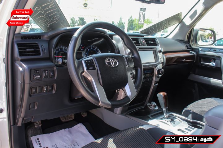 24 Toyota 4Runner ( SR5 )