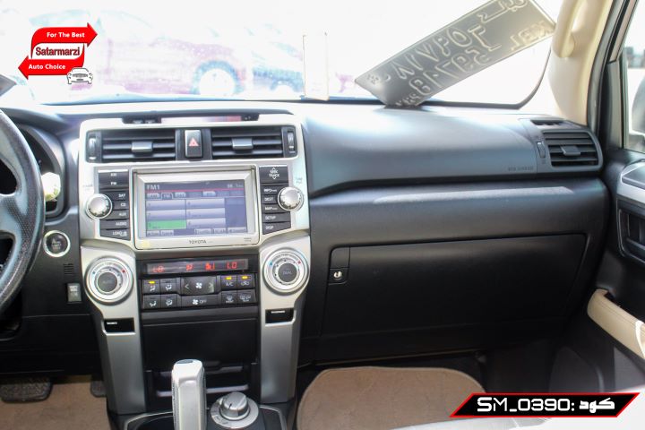 27 Toyota 4Runner ( Limited )