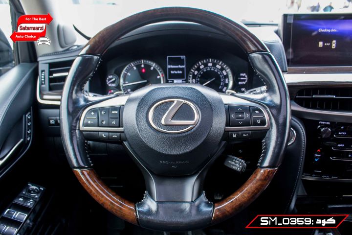 27 Lexus LX570