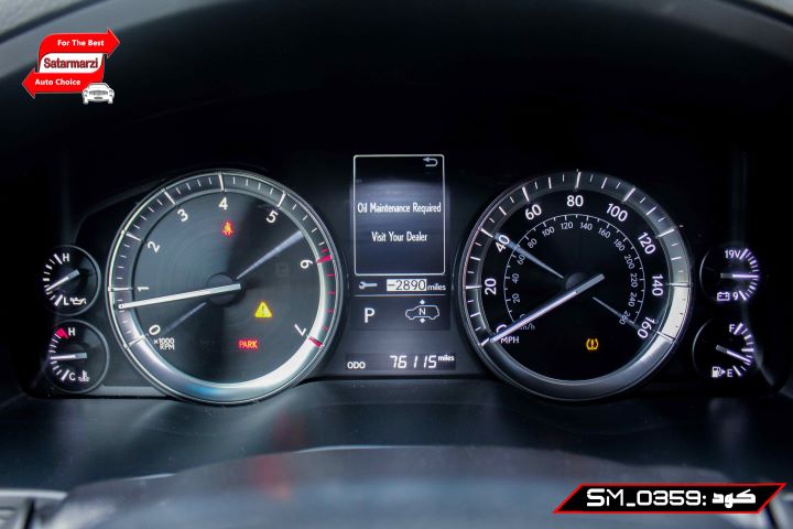 28 Lexus LX570