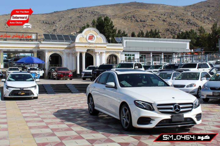 3 Mercedes Benz ( E300 4Matic ) 2017