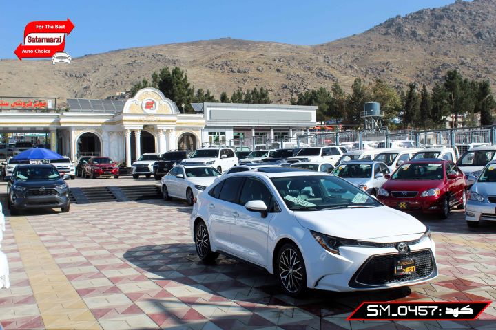 3 Toyota Corolla ( XLE ) 2021