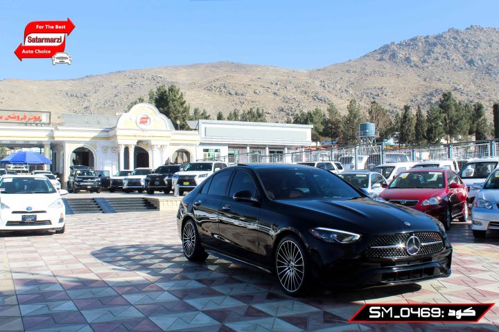 3 Mercedes Benz ( C300 4MATIC ) 2023
