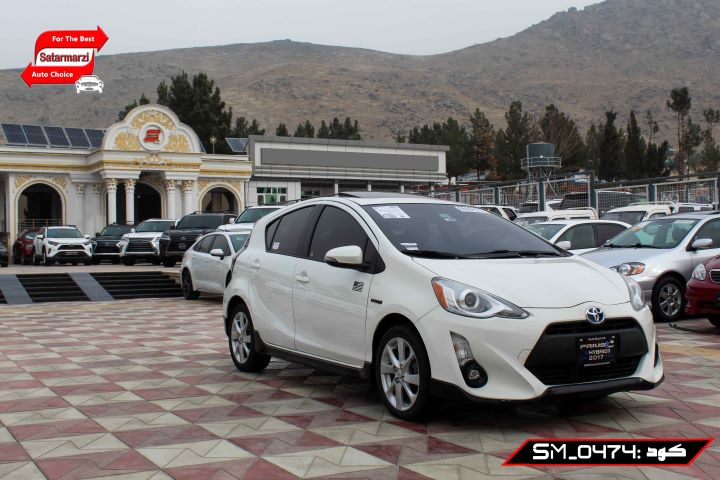 3 Toyota Prius ( C ) Hybrid 2017