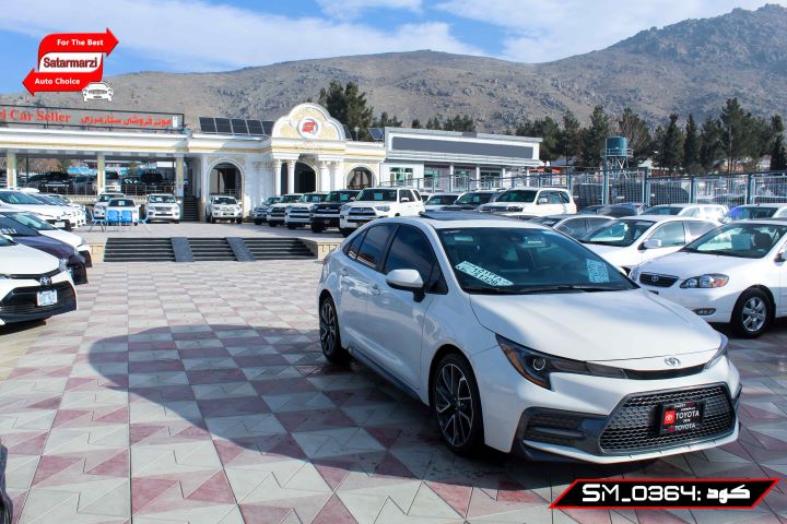 3 Toyota Corolla ( XSE )