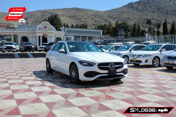 3 Mercedes Benz ( C300 4MATIC ) 2022