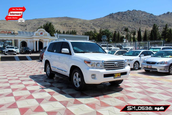 3 Toyota Land Cruiser ( VX.R ) 2012