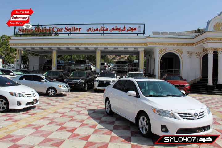 3 Toyota Corolla ( LE ) 2013