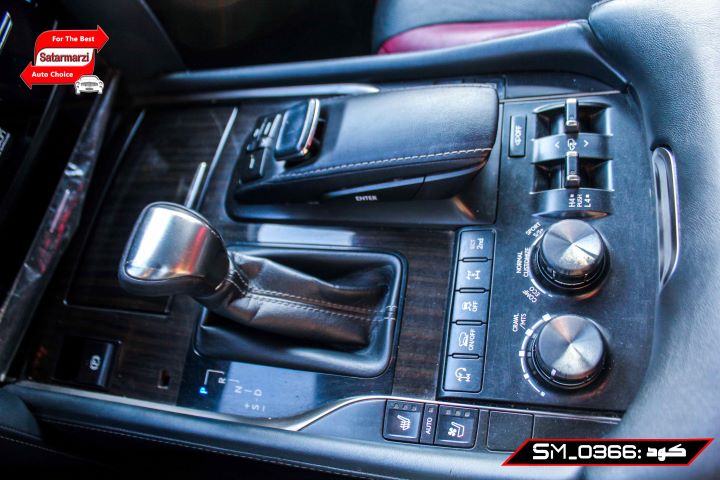 31 Lexus ( LX570 )